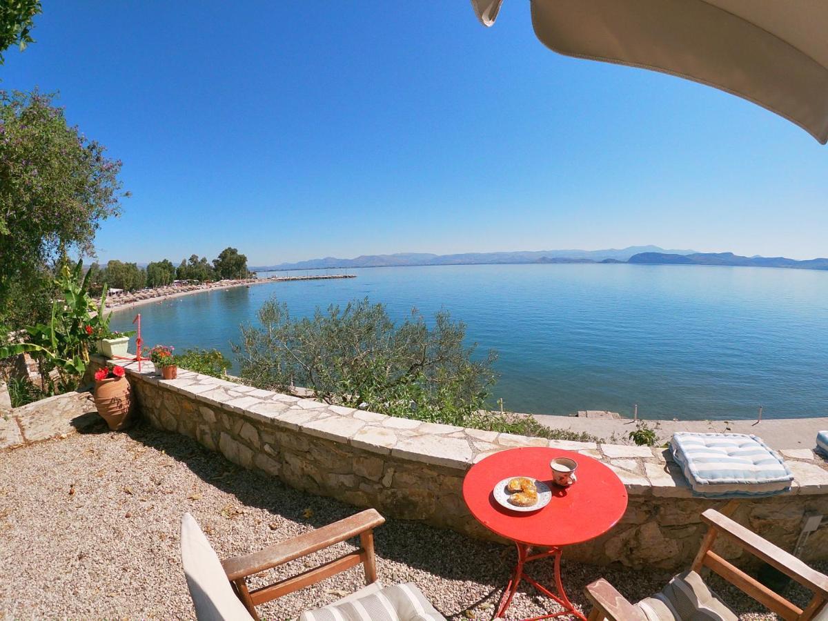 Kiveri 1876 Traditional Seafront Cottage エクステリア 写真