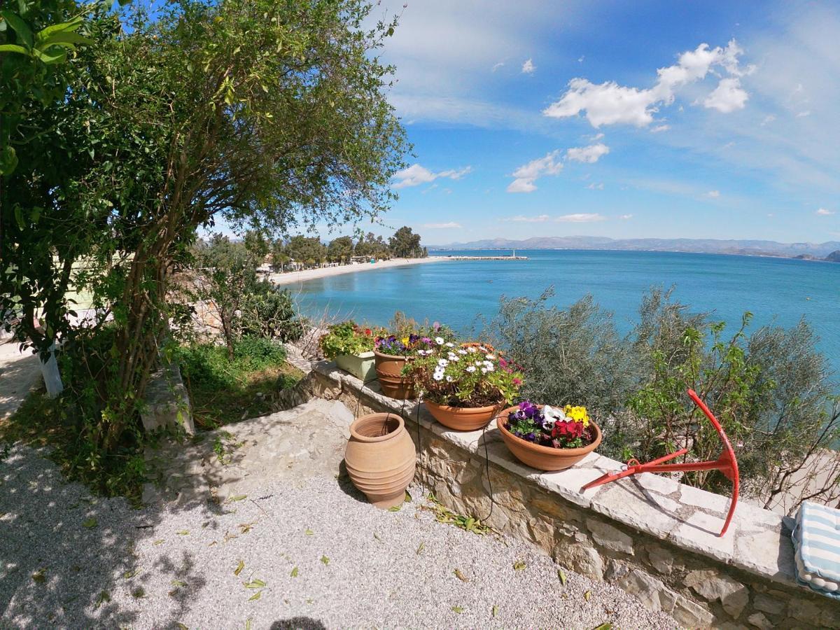 Kiveri 1876 Traditional Seafront Cottage エクステリア 写真